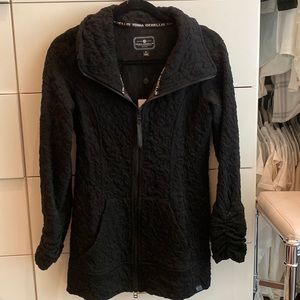 Tonia Debellis size Small black long zip up coat